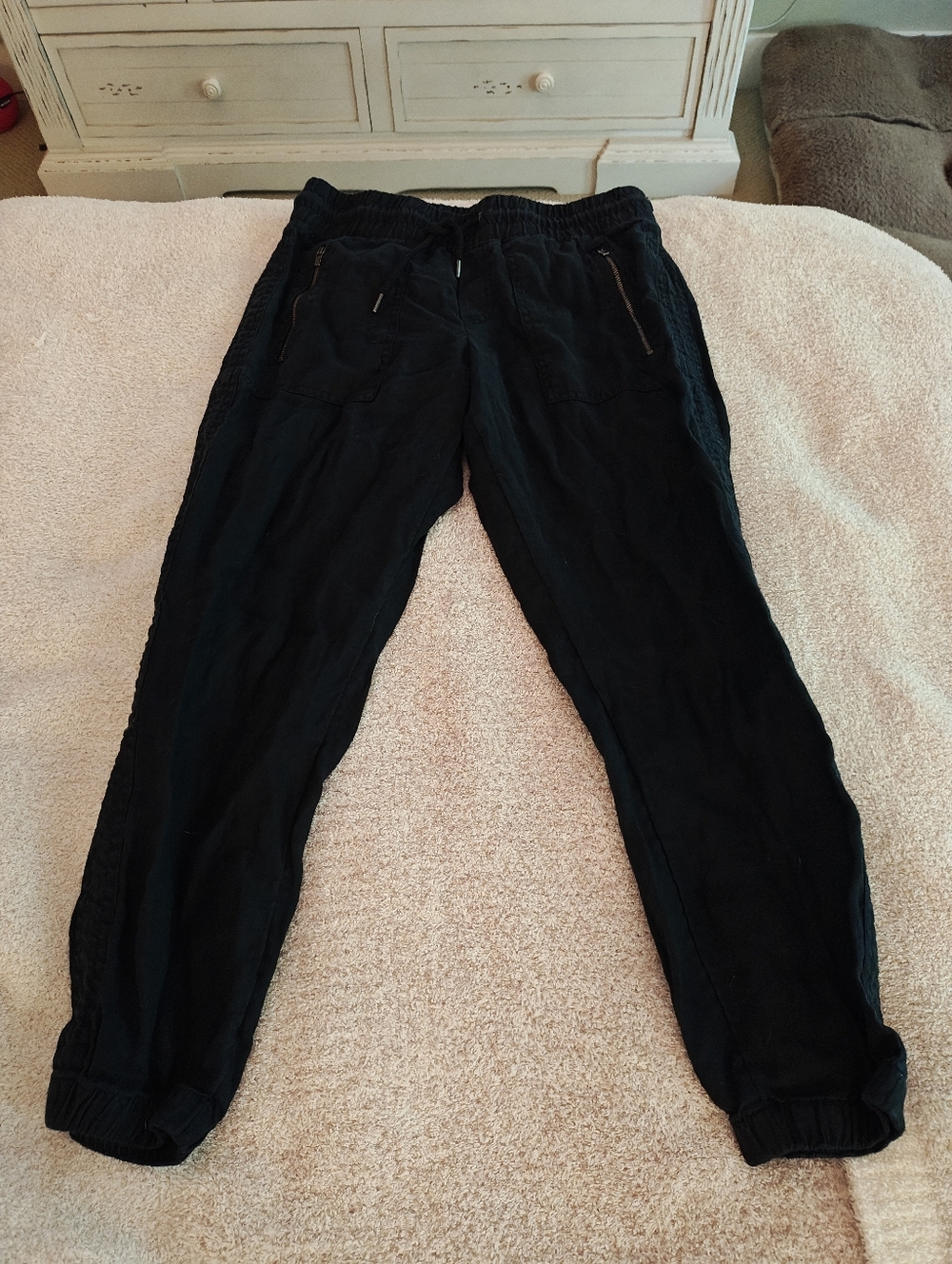 Women's Black Athleta Joggers 4 Petite